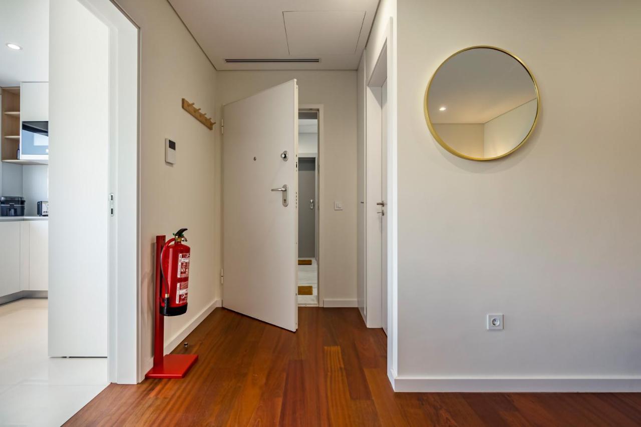 Nomads Lux - 2Bdr & Parking Flores Square Porto Exteriér fotografie